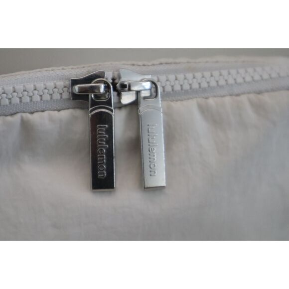 Lululemon LU9BG8S Women's One Size Beige Everywhere Belt Bag (92) - Picture 5 of 6